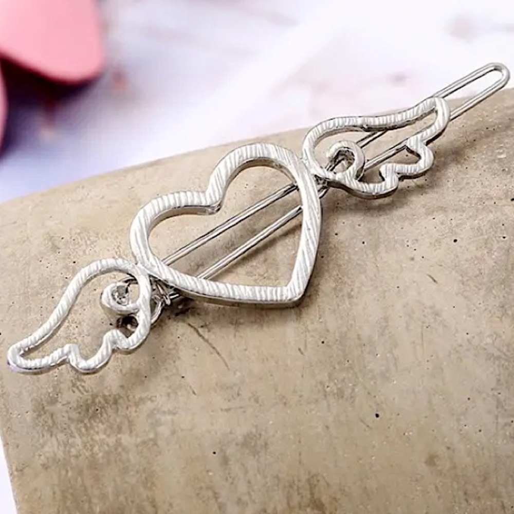 ⚜️[𝟯/$𝟭𝟴]⚜️Heart Wings Cute Barrette NEW - Picture 8 of 10